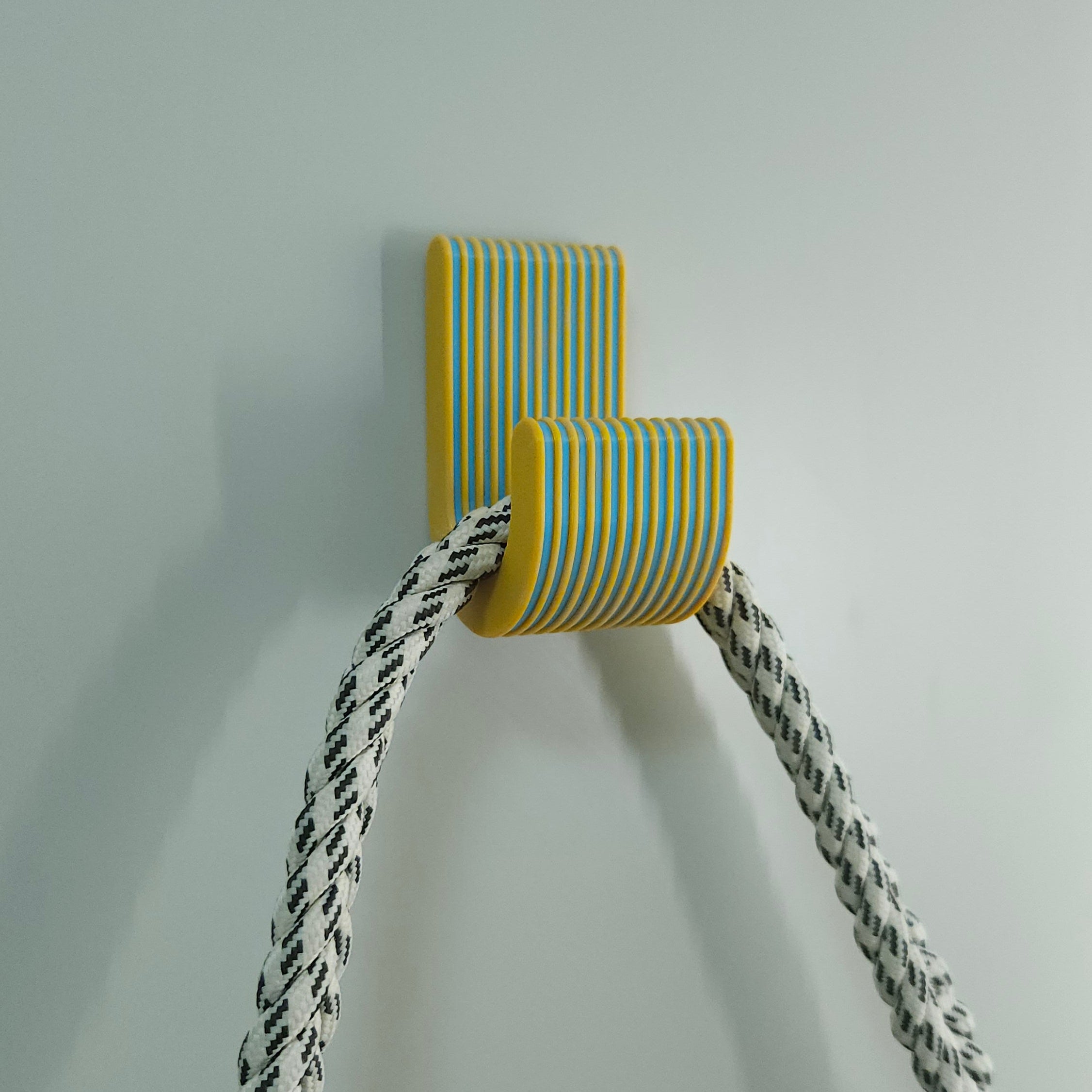 Colorful wall hooks with high load capacity(4psc)